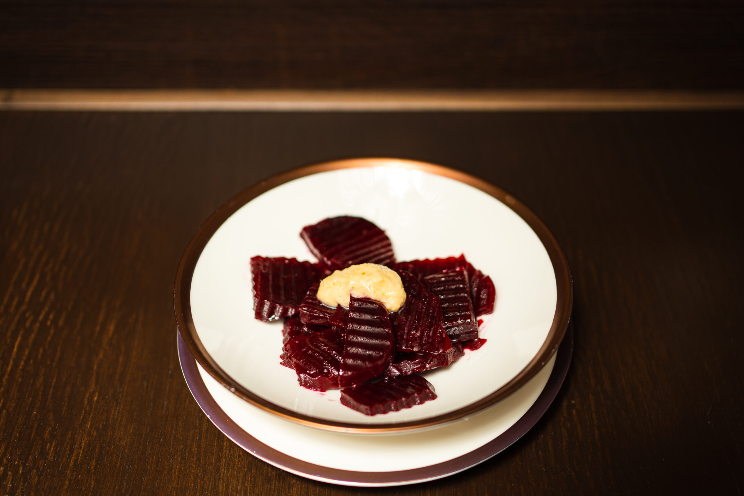 SALATĂ DE SFECLĂ CU HREAN / BEETROOT SALAD WITH HORSERADISH